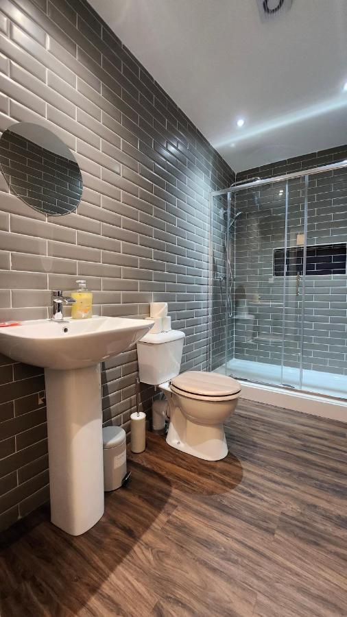 Principality Suites; Three Bed By Property Promise Cardiff Zewnętrze zdjęcie