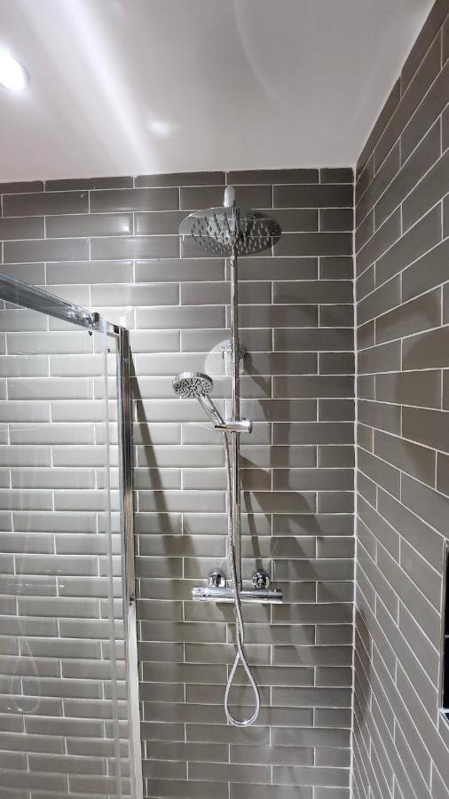Principality Suites; Three Bed By Property Promise Cardiff Zewnętrze zdjęcie